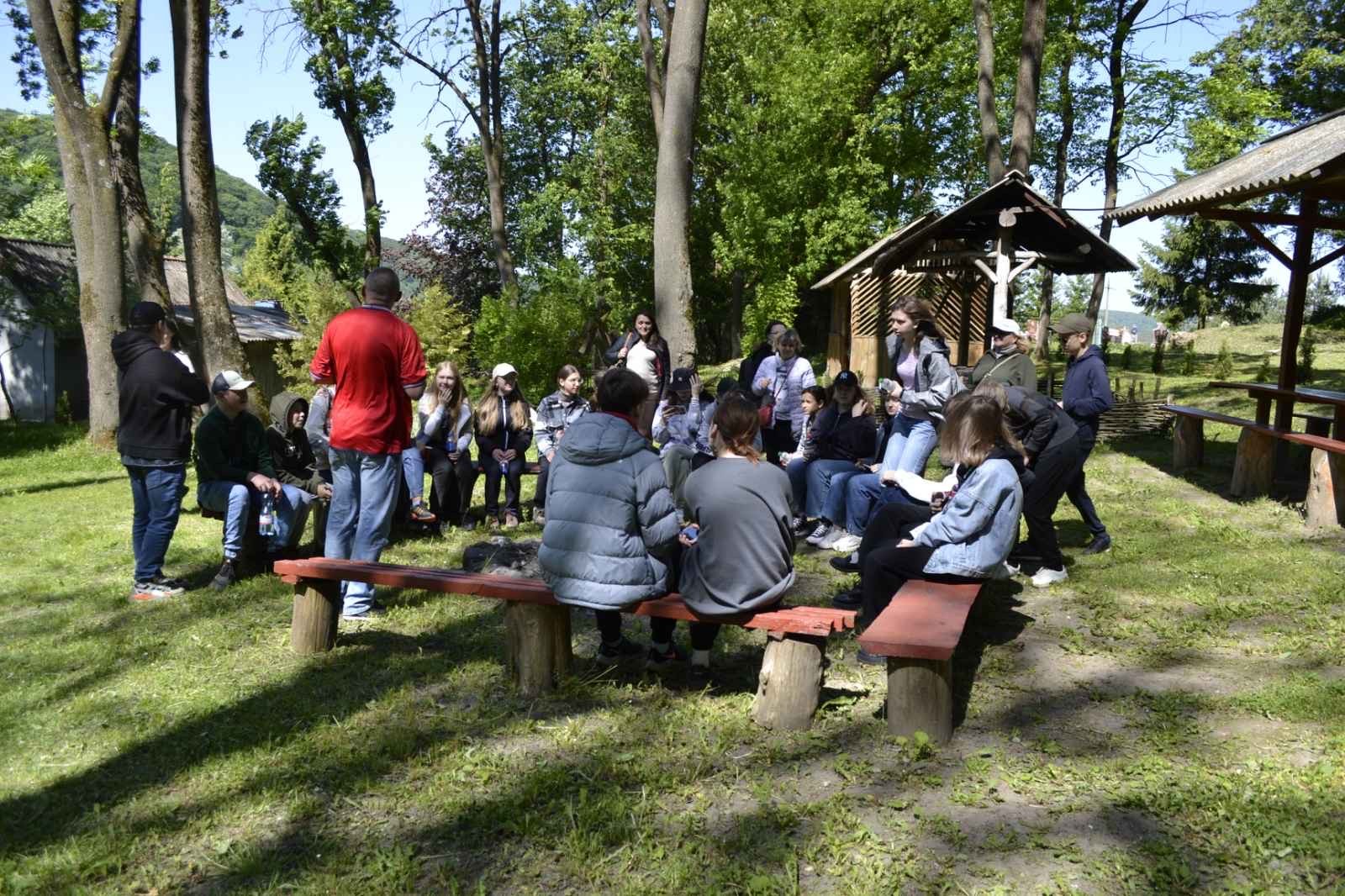Ознайомлення з історією створення та розвитку біостаціонару провів Яворівський Р. Л.